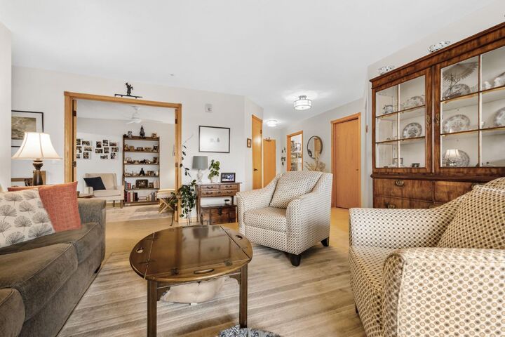 Property Photo:  6868 Sierra Morena Boulevard SW 246  AB T3H 3R6 