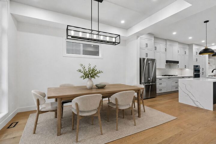 Property Photo: 1810 19 Avenue NW AB T2M 1B5
