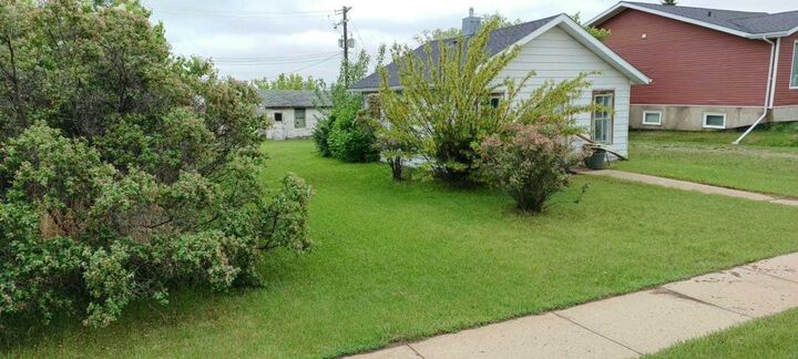 Property Photo: 4917 Norfolk Avenue AB T0C 1C0