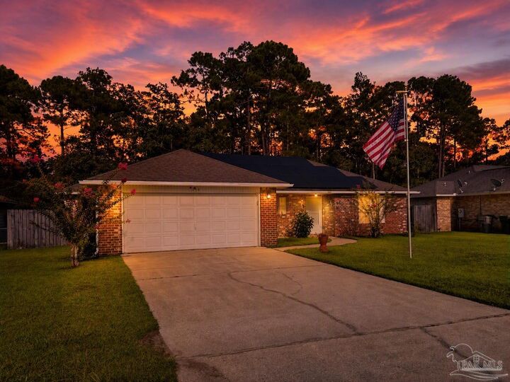 Property Photo: 318 El Matador Trl FL 32506
