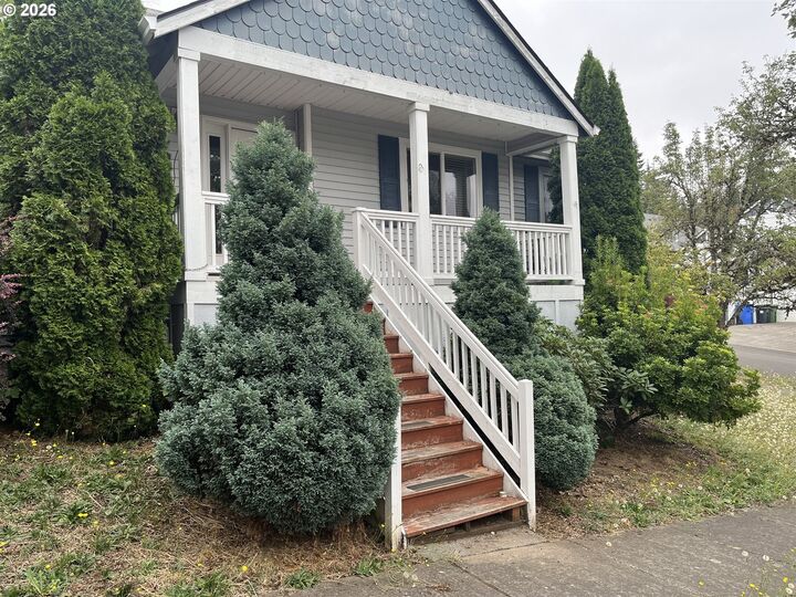 Property Photo:  39057 Jerger St  OR 97055 