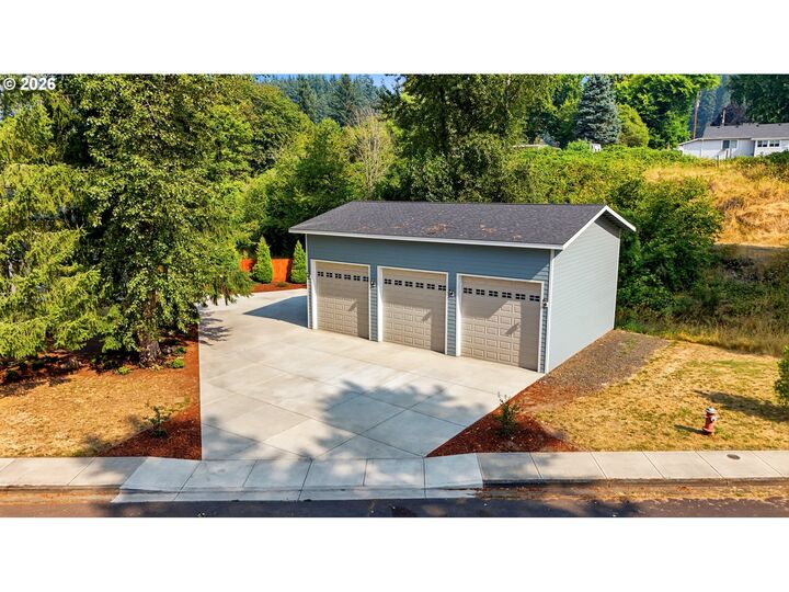 Property Photo: 315 Santiam Pointe Loop OR 97360