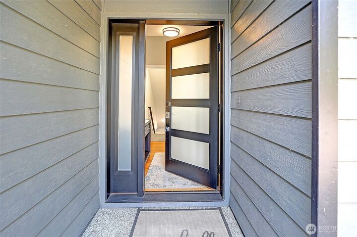 Property Photo:  272  Loch Lane  WA 98282 