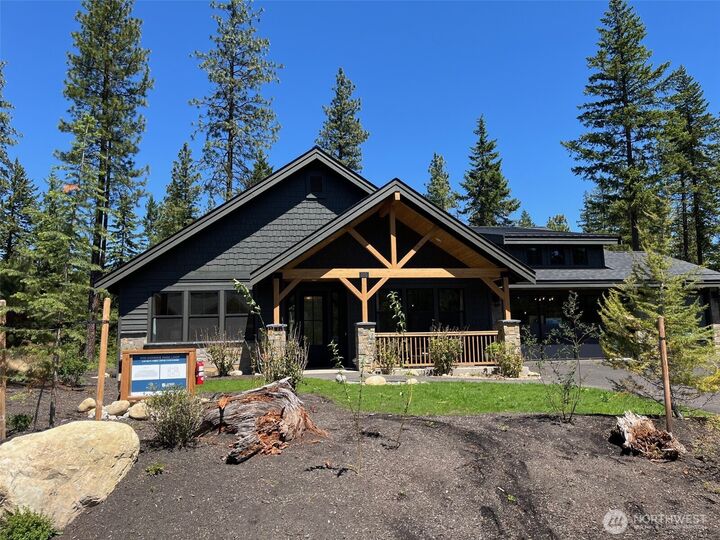 Property Photo:  1170  Domerie Park Loop  WA 98922 