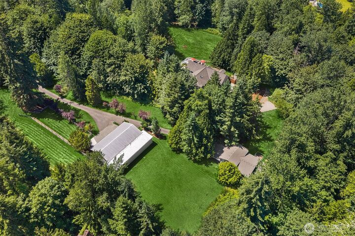Property Photo: 27522 NE 53rd Street WA 98053