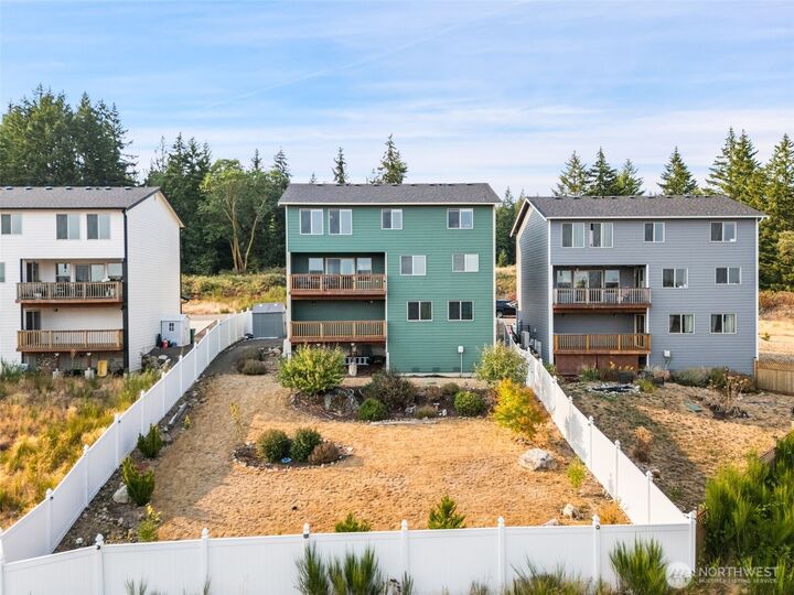 Property Photo:  2416 W Echo Bay Dr  WA 98312 