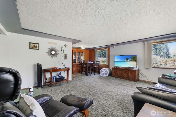 Property Photo: 3012 116th Street SE WA 98208