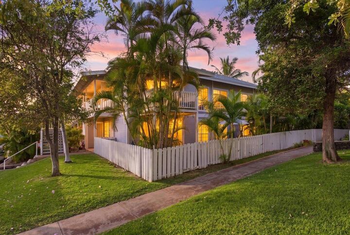 Property Photo:  160 Keonekai Rd 19-101  HI 96753 