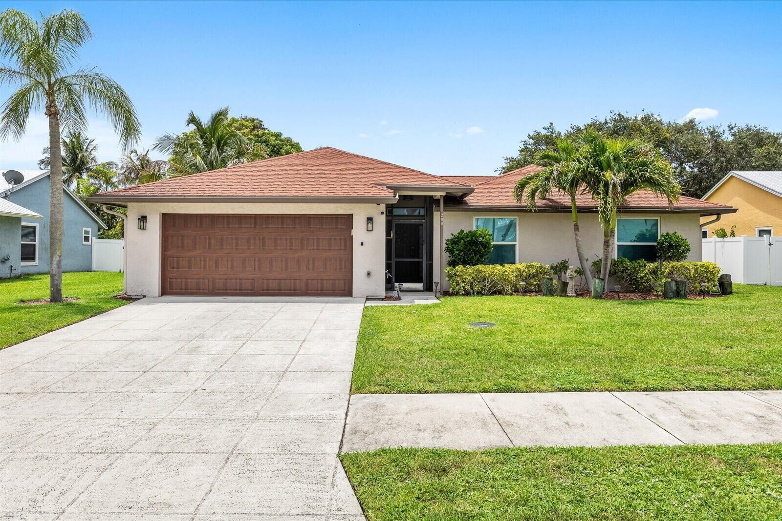 Property Photo:  200 Park Place  FL 33458 