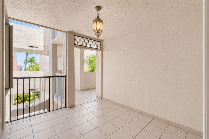 Property Photo:  7557 Granville Drive 305  FL 33321 