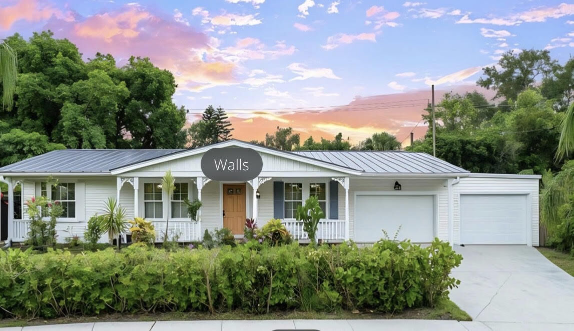 Property Photo: 120 Banyan Drive FL 34952