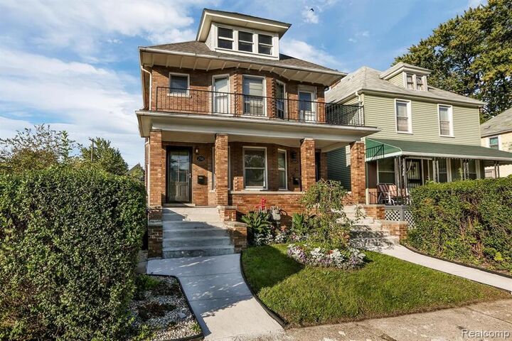 Property Photo: 2511 Seyburn Street MI 48214