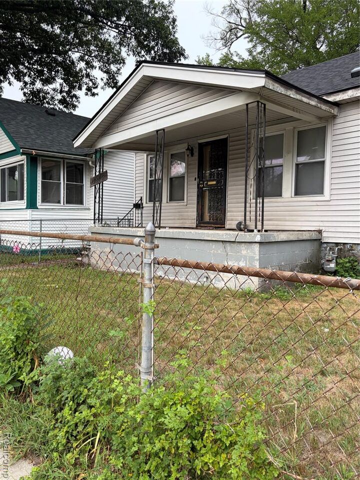 Property Photo: 15845 Alden Street MI 48238