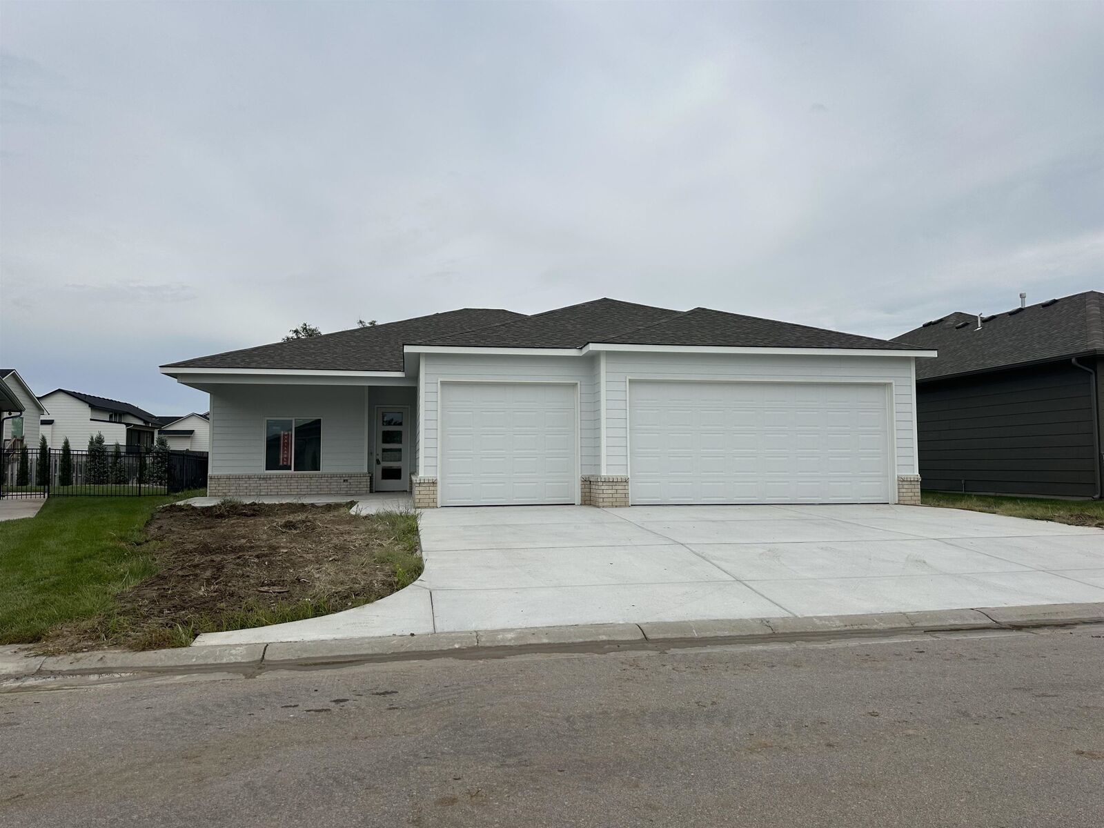 Property Photo:  4438 N Sunny Ct  KS 67205 