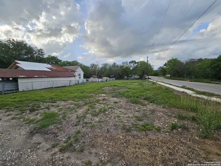 Property Photo:  223 Coleman St  TX 78208 