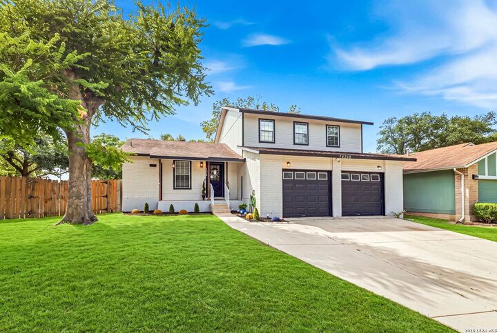 Property Photo: 14318 Cedar Moss TX 78217