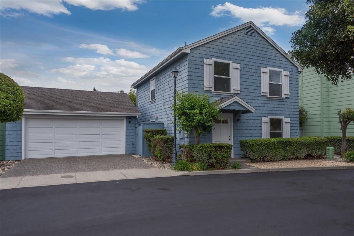 Property Photo:  3 Bay Landing  CA 94401 