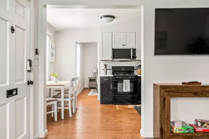 Property Photo: 319 Nautilus Street CA 92037