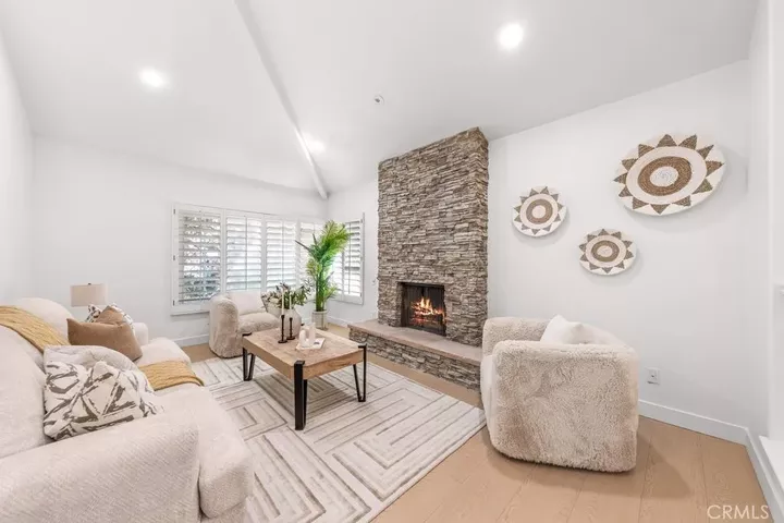 Property Photo: 24 Whitecloud CA 92614