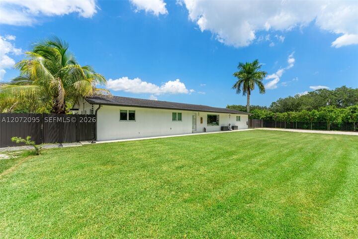 Property Photo:  18725 SW 218th St  FL 33170 