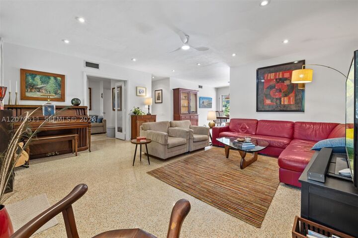 Property Photo:  6390 SW 69th St  FL 33143 