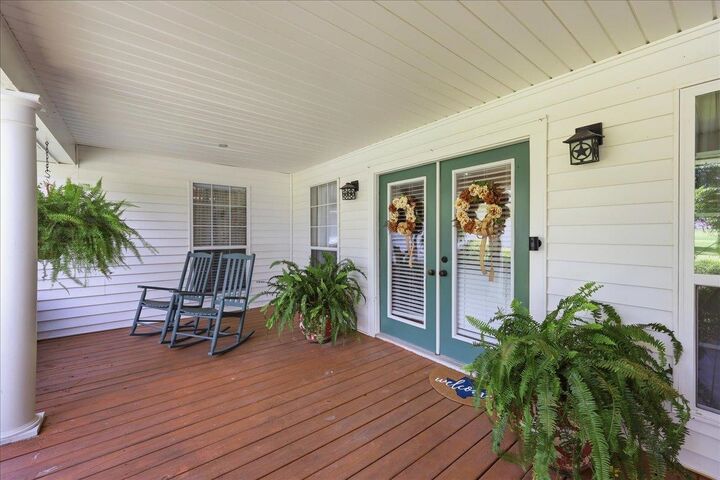 Property Photo:  5230 Saxon  TX 77632 
