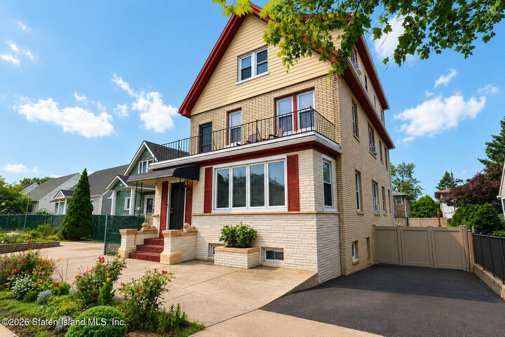 Property Photo: 112 Laconia Avenue NY 10305
