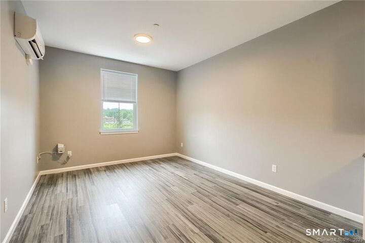 Property Photo: 9 Steele Boulevard 207 CT 06037