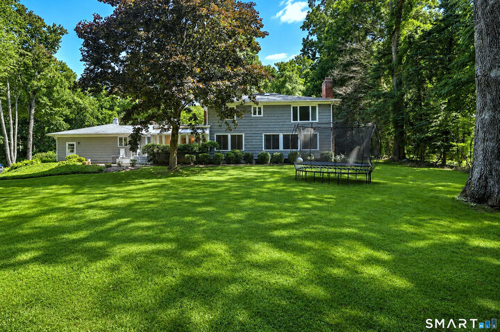 Property Photo:  24 Inverness Road  CT 06611 
