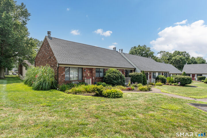 Property Photo:  21 Dannys Way 21  CT 06492 