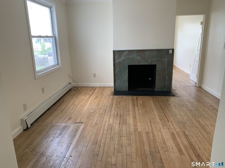 Property Photo: 424 Dixwell Avenue 1 CT 06511