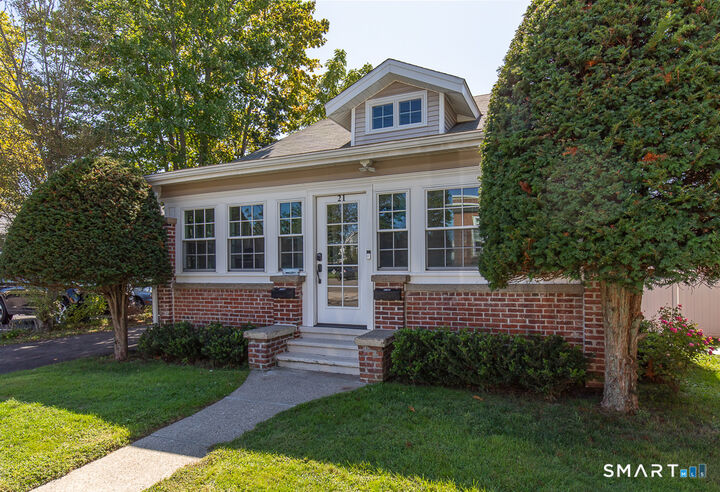 Property Photo:  21 Dixon Street B  CT 06460 