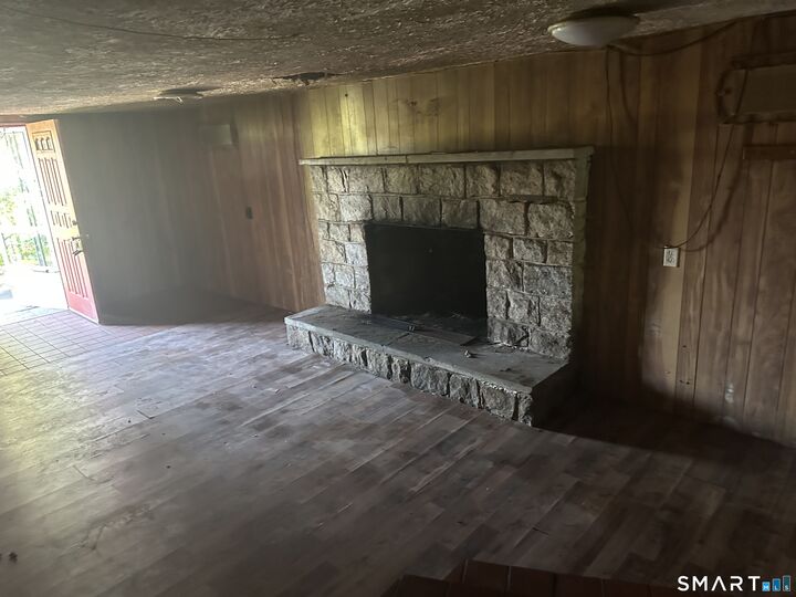 Property Photo:  7 Harmon Drive  CT 06812 