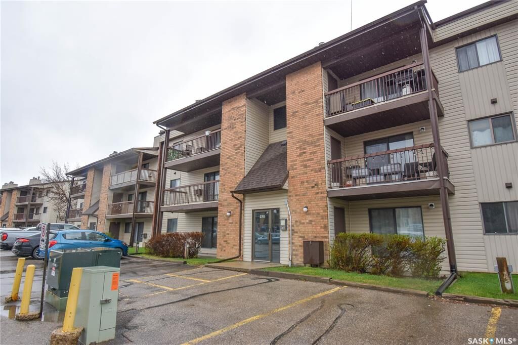 Property Photo:  375 Kingsmere Boulevard 101  SK S7J 4J6 