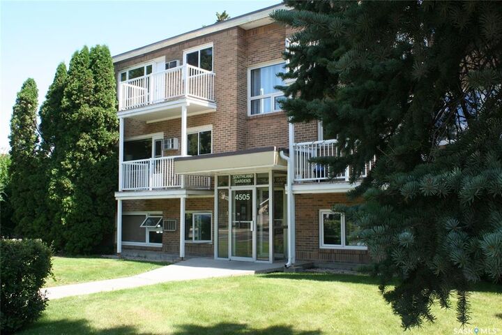 Property Photo: 4505 Rae Street 6 SK S4S 3B2