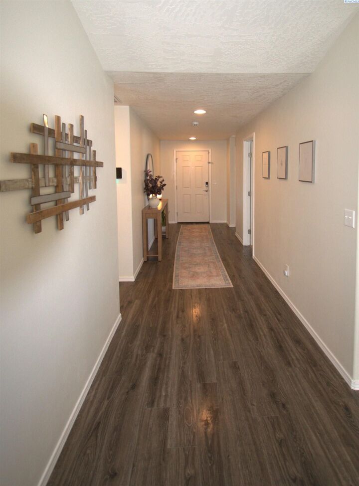Property Photo: 9325 W 5th Place WA 99337