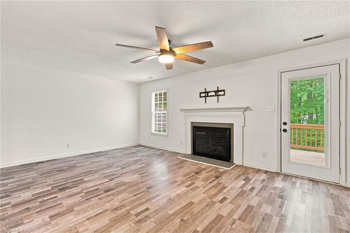 Property Photo:  2424 Cottage Place  NC 27455 