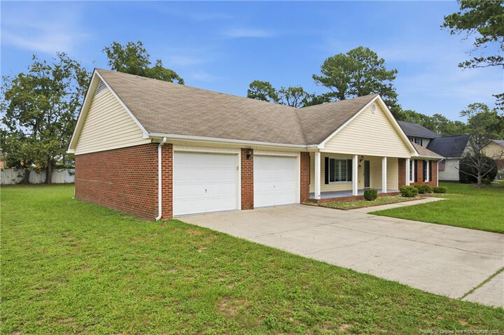 Property Photo:  5712 Bibar Road  NC 28304 