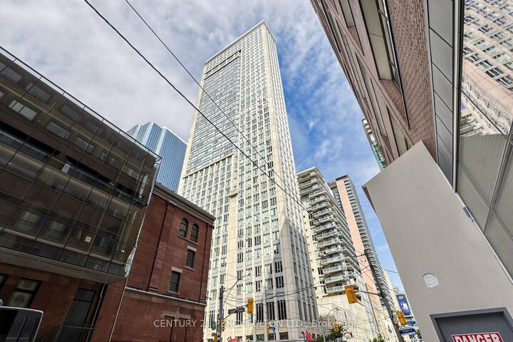 Photo de la propriété:  210 Victoria Street 4106  ON M5B 2R3 
