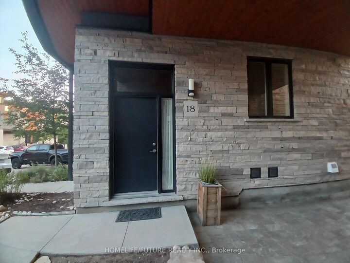 Property Photo:  32 Arkell Road 18  ON N1L 0L4 