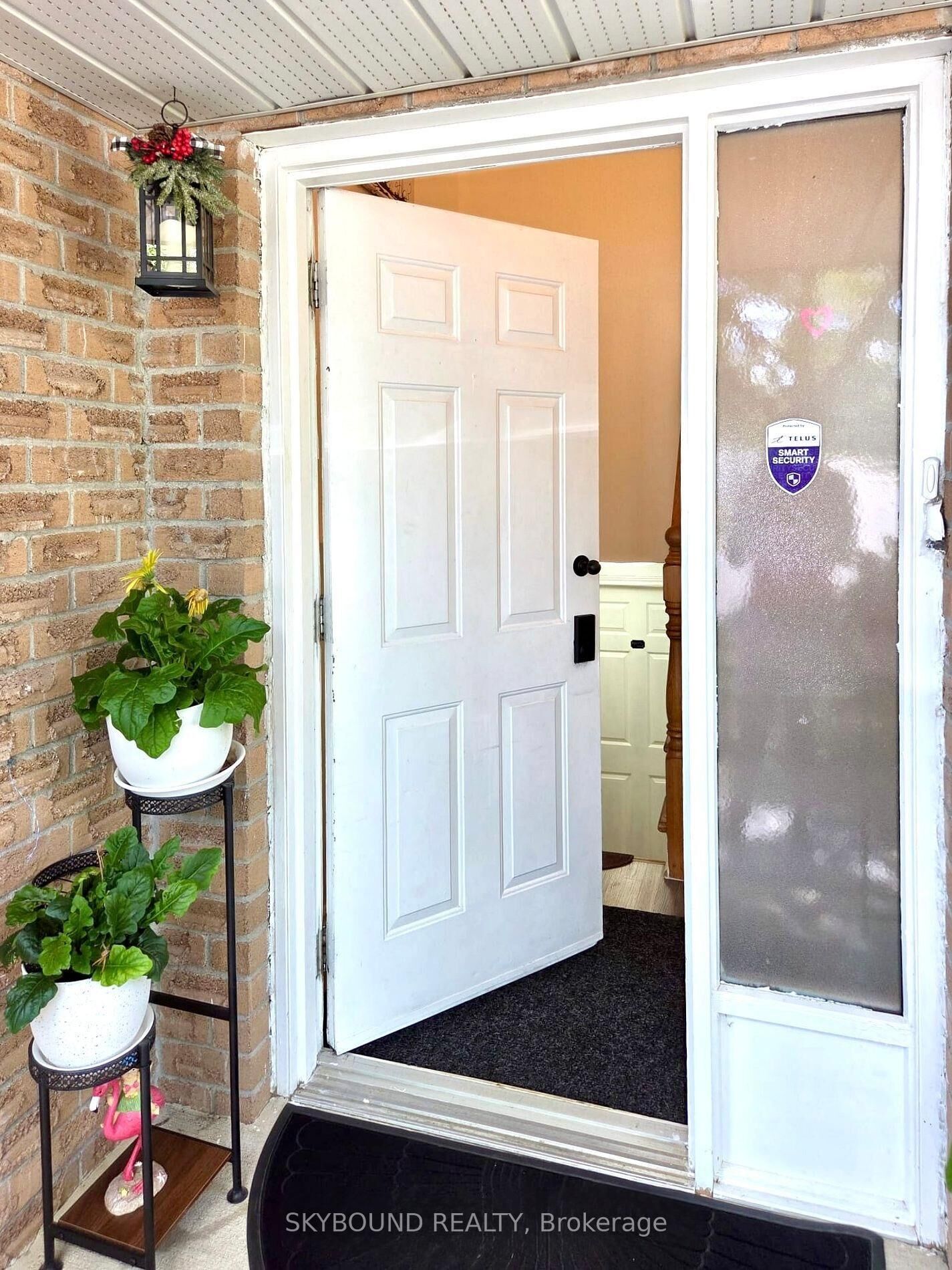 Property Photo: 2586 Foxmeadow Road N Apartment 1, Room 1 And 2 ON K9L 1X2