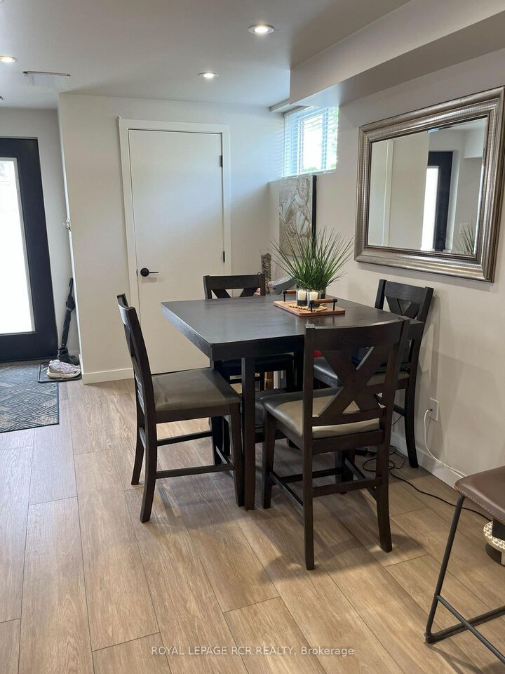 Property Photo:  77 Biscayne Crescent Lower Level  ON L9W 5E1 