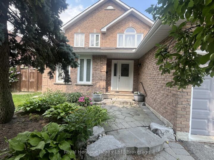 Property Photo: 184 Lake Drive Way W ON L1S 4Y2