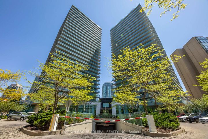 5500 Yonge Street 1403 — photo 1