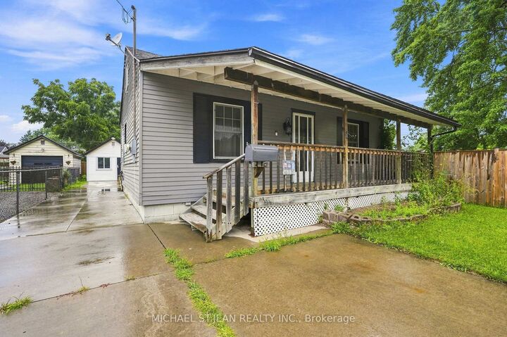 Property Photo: 4 Hilda Street ON L2S 1Z8