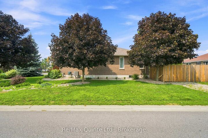 Property Photo: 31 Essex Drive ON K8N 0M9