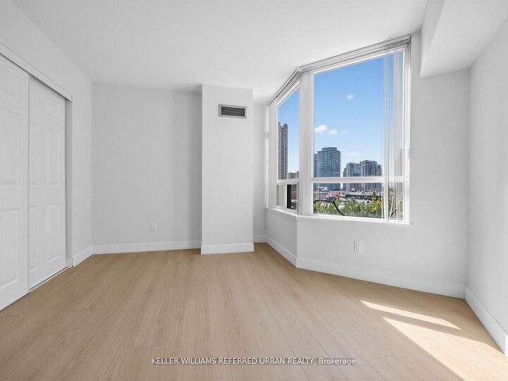 Property Photo: 7 Bishop Avenue 501 ON M2M 4J4