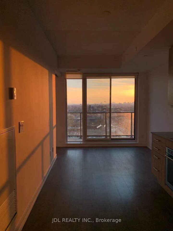 Property Photo:  297 College Street 1512  ON M5T 0C2 