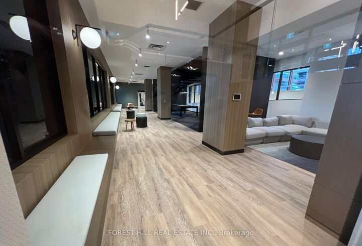 Photo de la propriété:  8 Beverley Glen Boulevard C904  ON L4J 0L5 