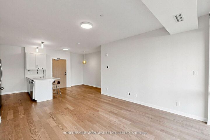 Property Photo:  3028 Creekshore Common 113  ON L5M 5K6 
